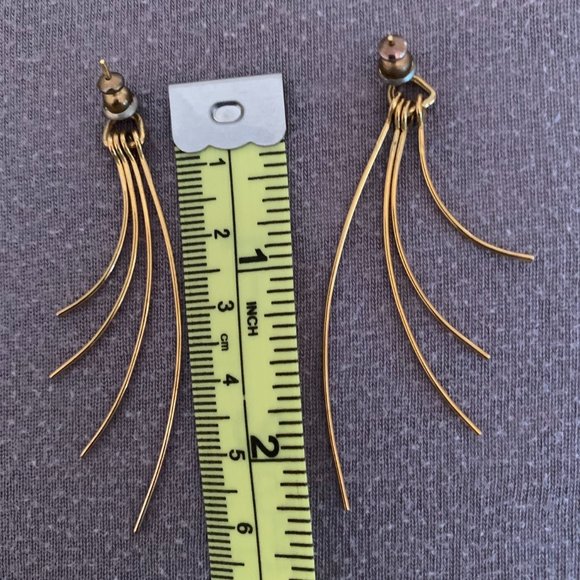 2/$20  Pair Gold Earrings - Picture 4 of 4